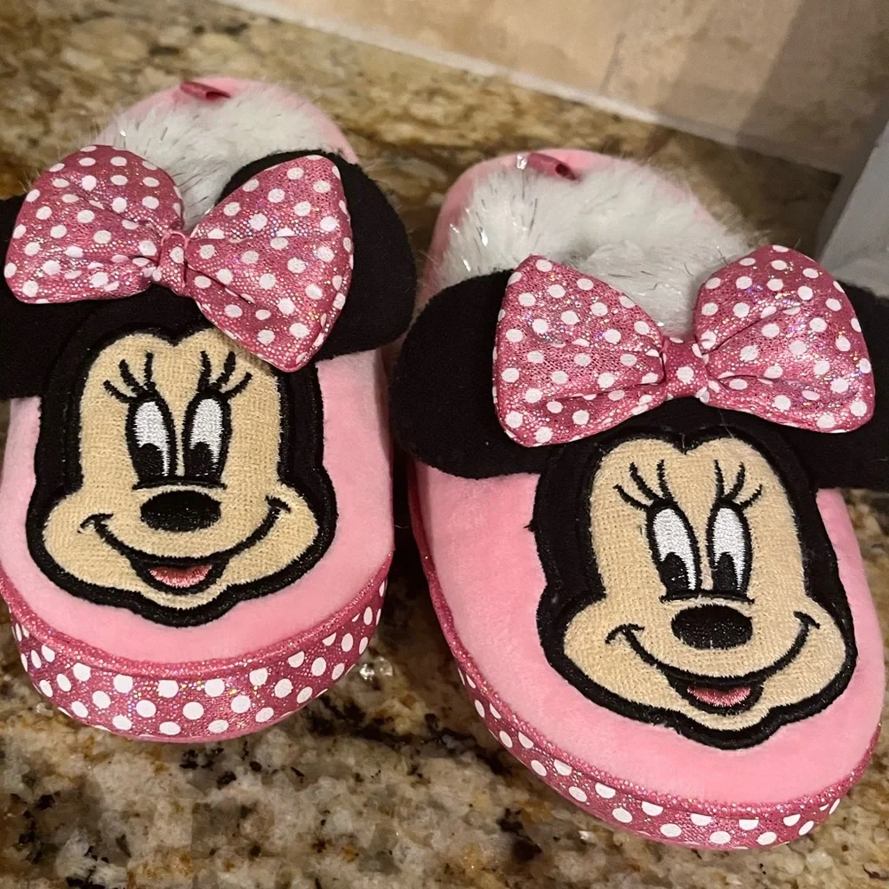 Minnie Mouse Slippers Comfy House Shoes Toddler Girl 9-10 Cozy Pink New